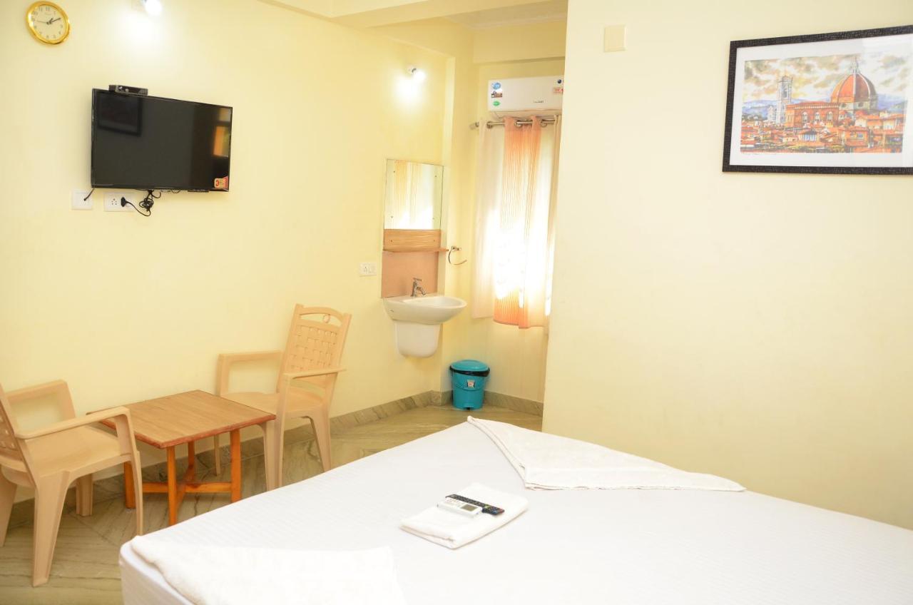 Hari Iyer Residency Hotel Tiruchchendūr Kültér fotó