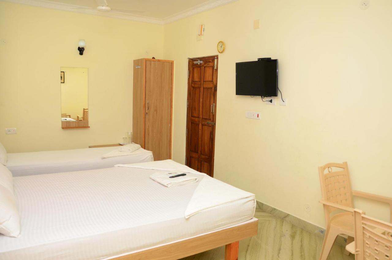 Hari Iyer Residency Hotel Tiruchchendūr Kültér fotó