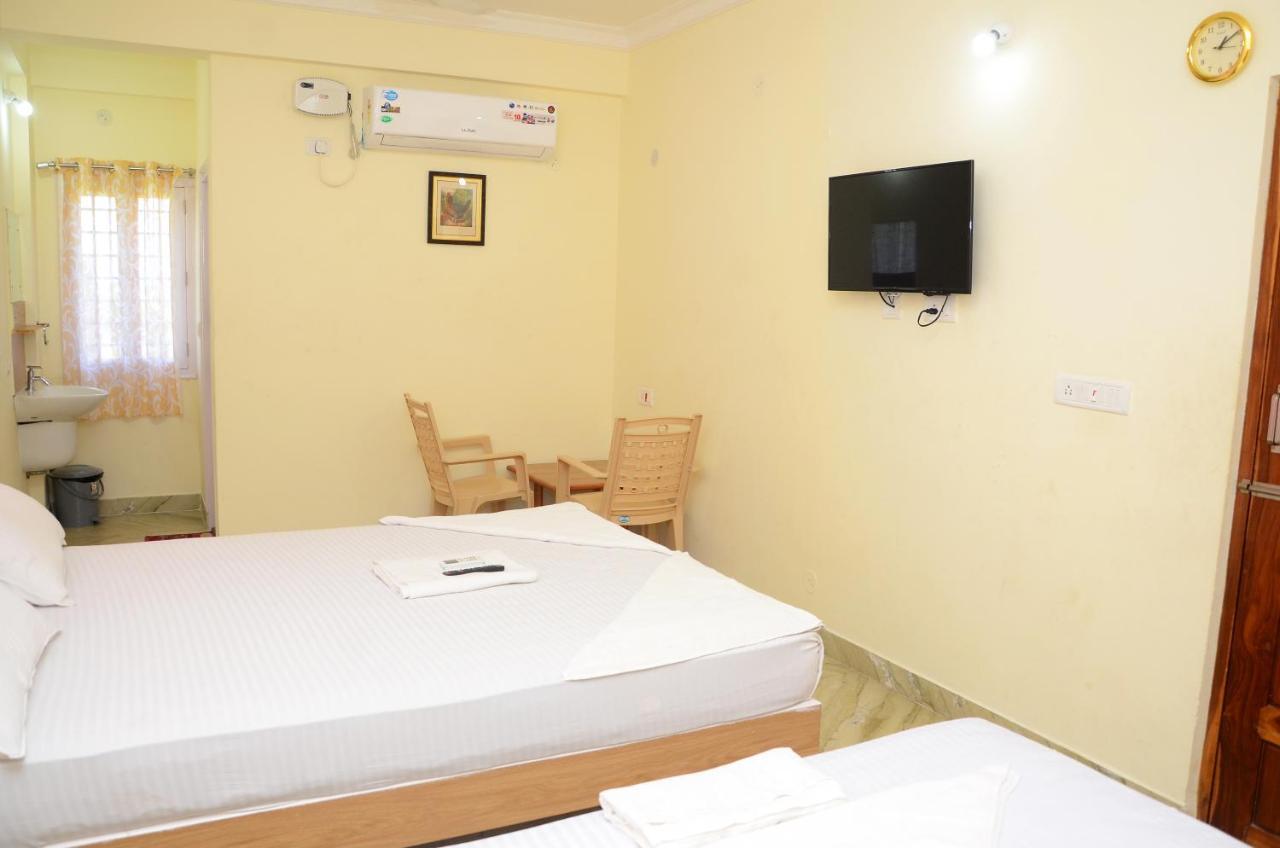 Hari Iyer Residency Hotel Tiruchchendūr Kültér fotó