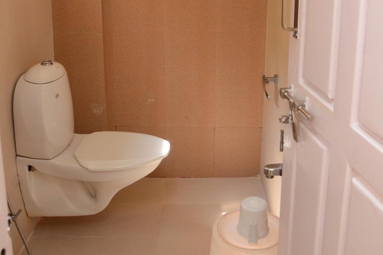 Hari Iyer Residency Hotel Tiruchchendūr Kültér fotó